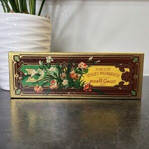 Roger & Gallet Paris Savon Ceillet Mignardise Carnation Perfumed Soap 3 x 3.5 oz